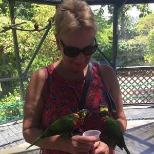 Meet your Posher, Cindy